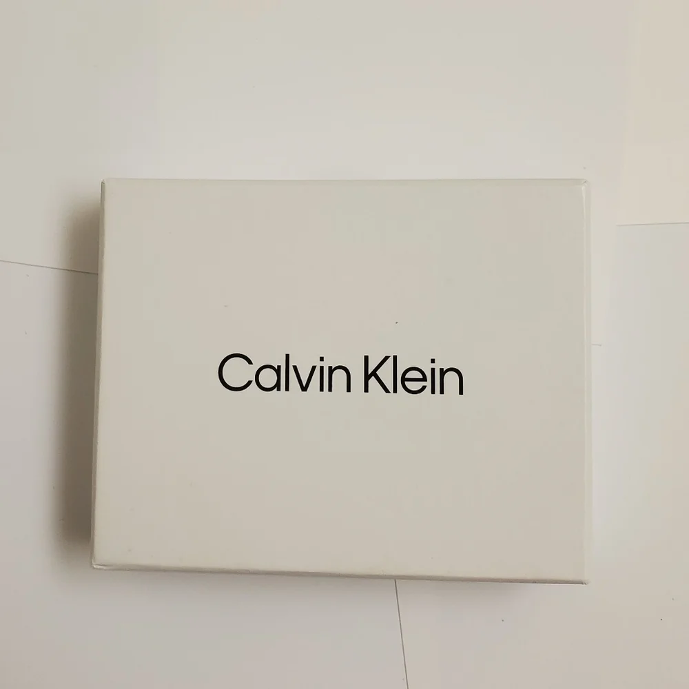 New Calvin Klein black mens real leather wallet